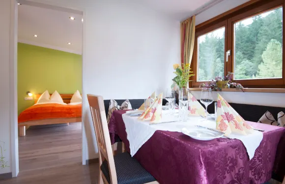Gasthof zur Post, restaurant - rooms - appartements