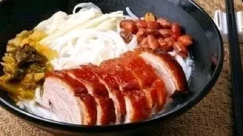 黄氏烧鸭粉(城东店) in Baise