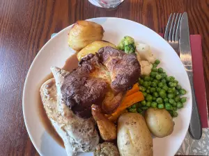 Hand Inn