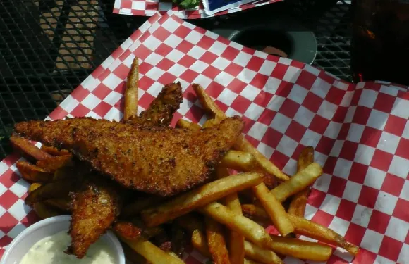 Pacific Inn Pub
