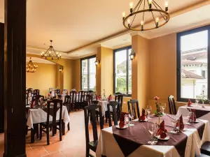 Ladybird Restaurant Hotel Cafe
