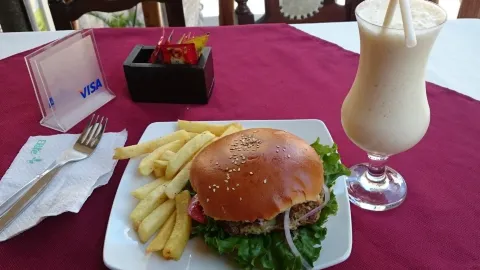 Cafe Con Pisco - Coffee & Bakery in Urubamba