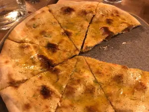 Noughts and Crosses Pizzeria