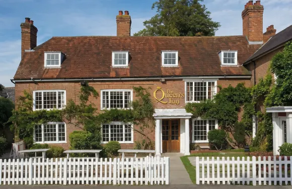 The Queen's Inn