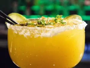 Curry & Cocktails