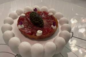 Steak tartar de buey con caviar ahumado