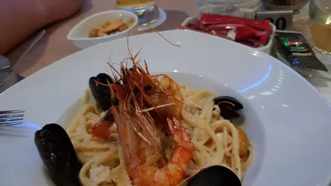 Living Room Restaurant - Lounge Bar in ไซปรัส