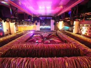 Tooman Bar
