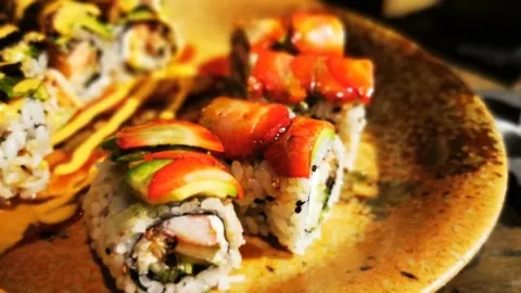 Dragonfly Sushi & Sake Company in เกนส์วิลล์
