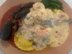 Giulio's Greek & Italian