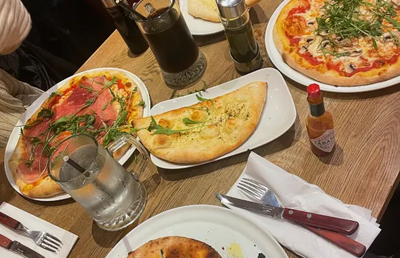 Pizzeria La Piazza