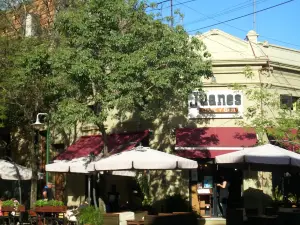 Juanes Cafe Bar
