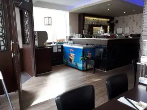 King's Running Sushi & Wok