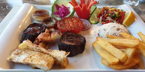 Brothers' Restaurant & Bar