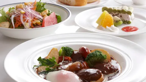 Park Side Cafe in จังหวัดมิเอะ