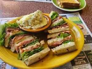 Plaza Diner