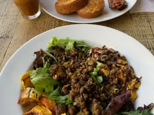 Groundswell Cafe