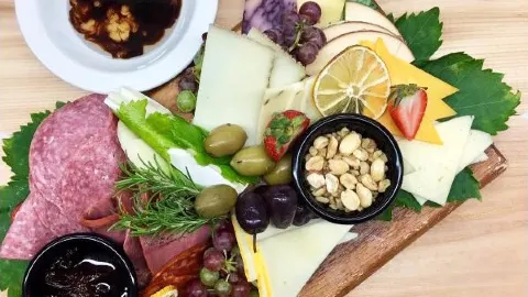 Annata Bistro/Bar at Mount Palomar Winery in 蒂梅丘拉