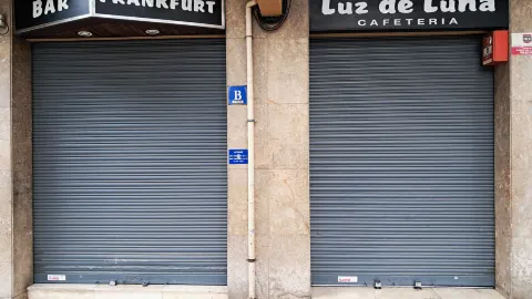 Bar Frankfurt Luz de Luna in Mataro