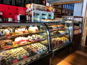 Luang Prabang Bakery & Restaurant