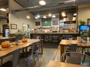 Mitch’s Fuel & Food