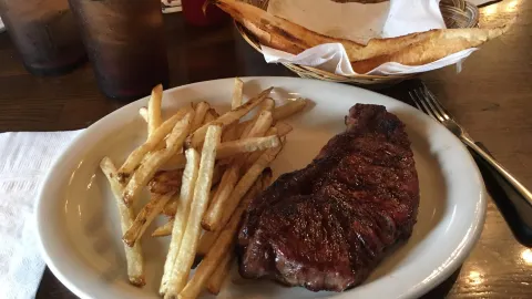 Russell’s Beef House in Corinth