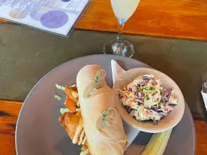 Lake Ave Restaurant & Bar