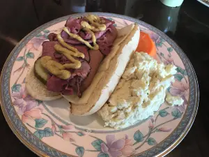 Elkes Market Cafe