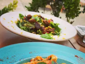 Skouna All Day Beach Bar & Diner