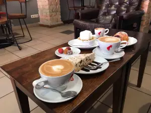 Darbnica Cafe