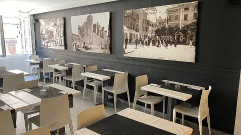 Restobar Mo in Маон