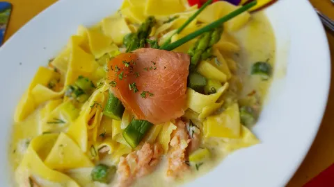 Restaurant Pizzeria La Perla in Thun