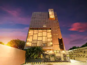 CAPITOL RESIDENCY