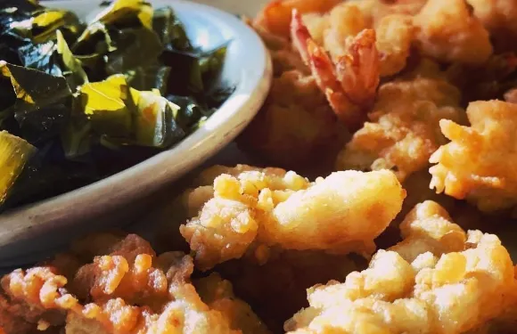 Lee's Inlet Kitchen