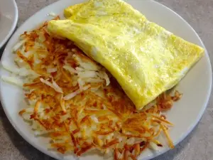 Family Table Decorah