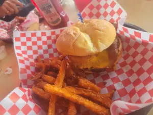Red Horse Diner