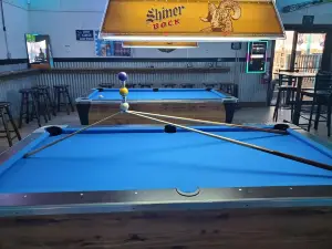 Lulu's Landing Bar