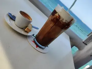 Karambezi Cafe