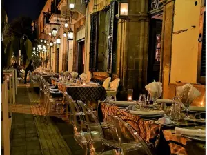 Domus Lounge Bar & Restaurant