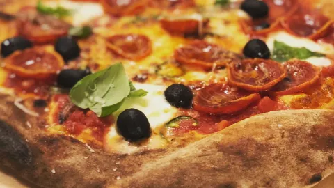 Alexander's Cafe & Pizza House in Mold