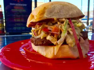 Rae's Rbar & Grill