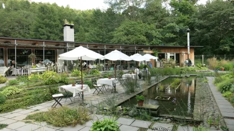 Meon Noen Long Parish in Chitose