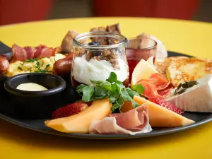 Cafe Vivaldi