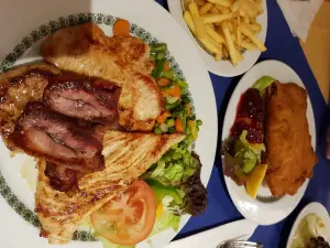 Gasthof Zum Weissen Rossl