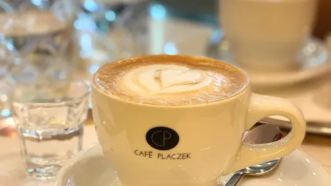 Cafe Placzek in บริโน