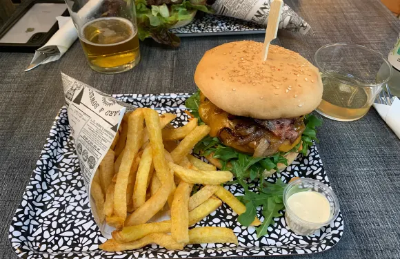 Gigi Burgers