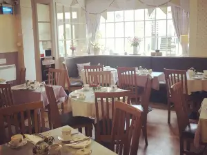 Chantry Tea Room