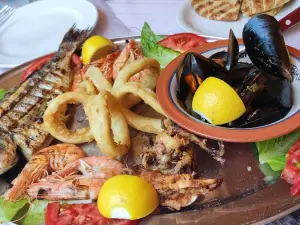 Taverna Tsambikos
