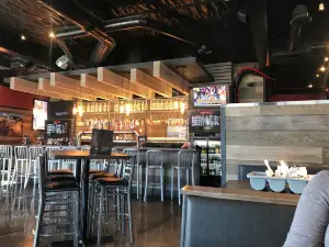 WINGERS Restaurant & Alehouse