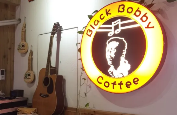 Black Bobby
